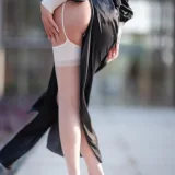 抱走莫子《生日特辑 修女》写真图集 75P+11V｜在线预览与图包下载