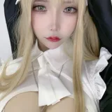 抱走莫子《生日特辑 修女》写真图集 75P+11V｜在线预览与图包下载