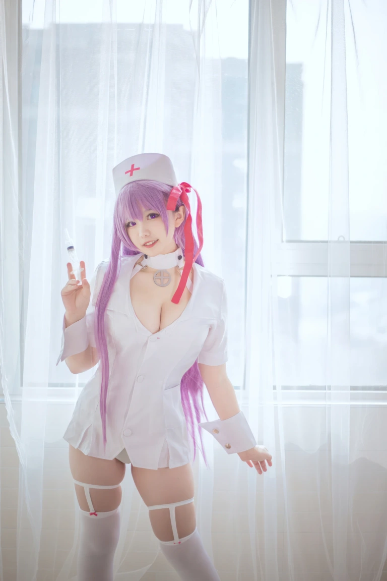 阿半今天很开心《BB护士》写真图集 25P｜在线预览与图包下载