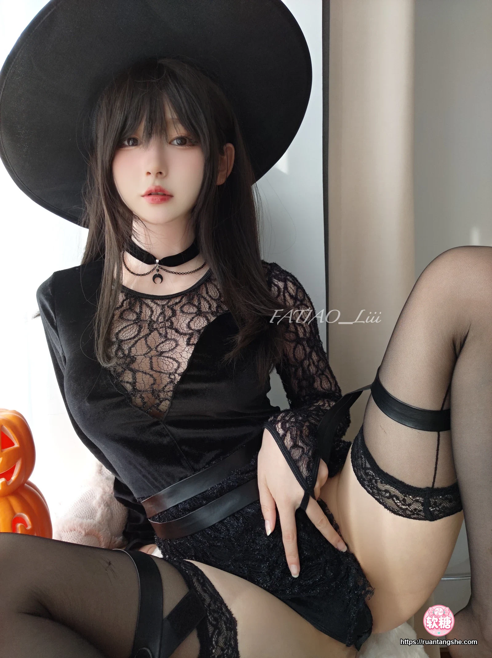 迷之呆梨 迷之呆梨 NO.040 - Fantia 2023年11月会员合集(7期)