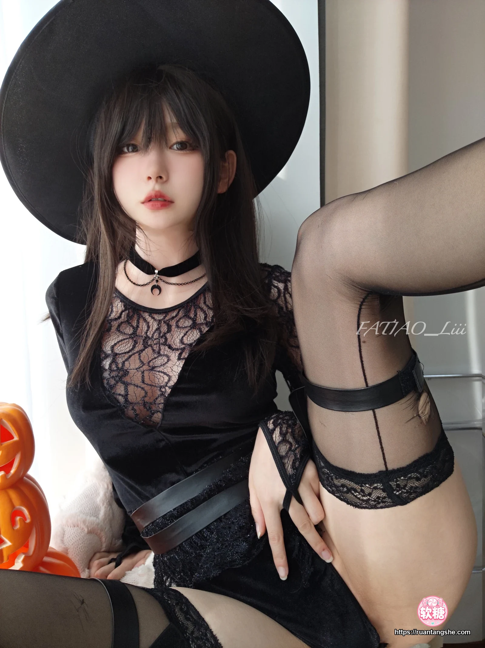 迷之呆梨 迷之呆梨 NO.040 - Fantia 2023年11月会员合集(7期)