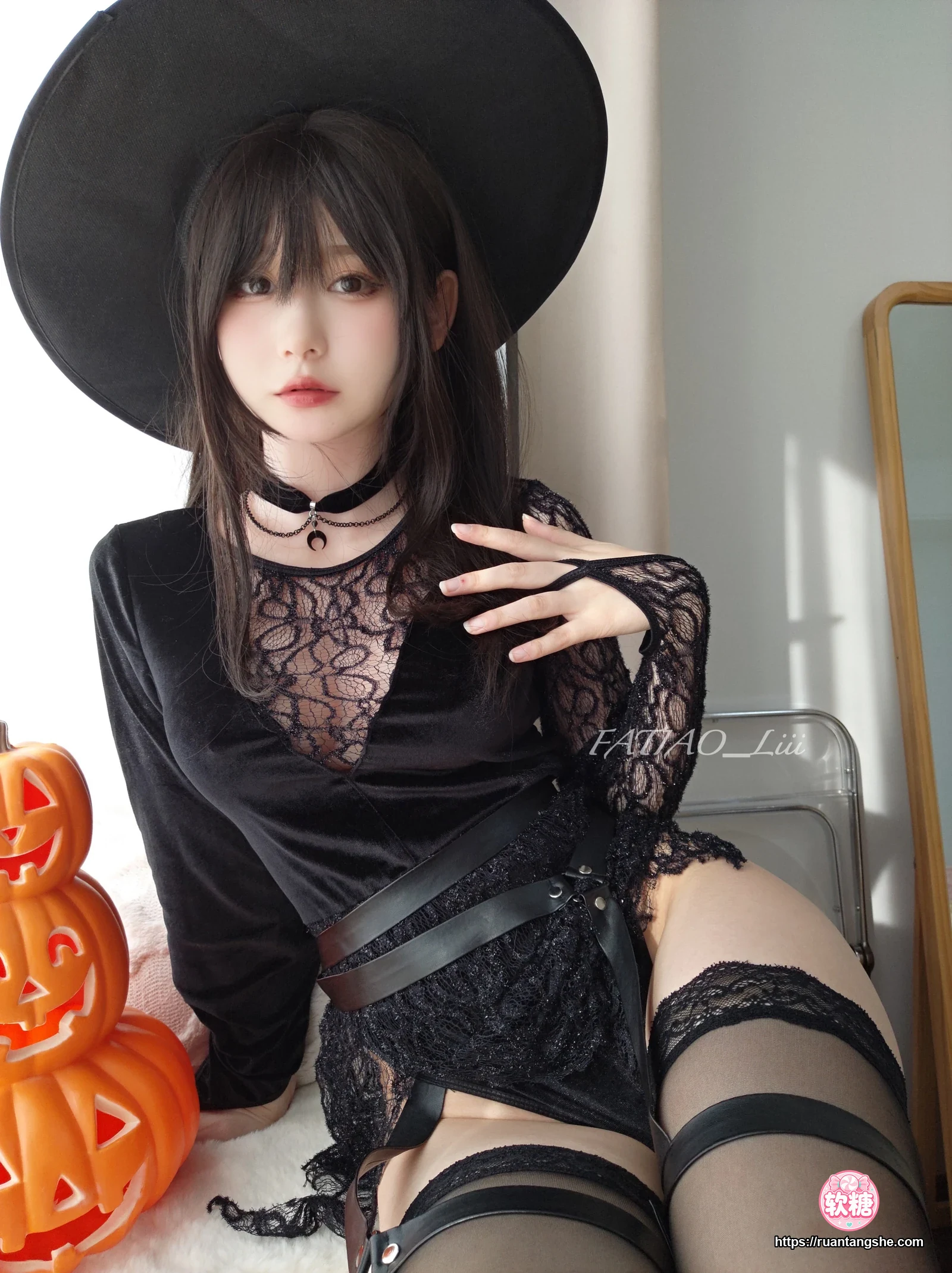 迷之呆梨 迷之呆梨 NO.040 - Fantia 2023年11月会员合集(7期)