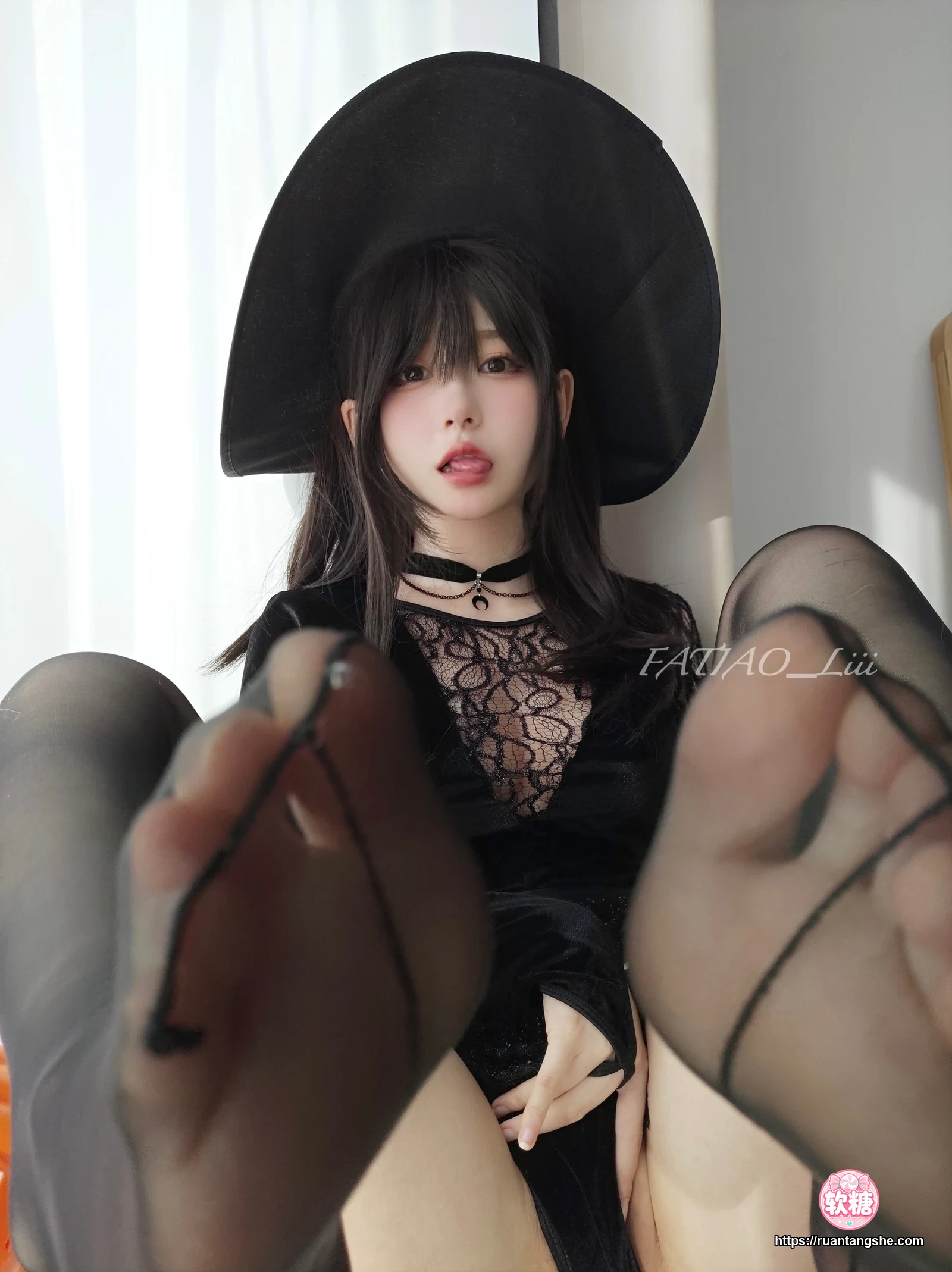 迷之呆梨 迷之呆梨 NO.040 - Fantia 2023年11月会员合集(7期)