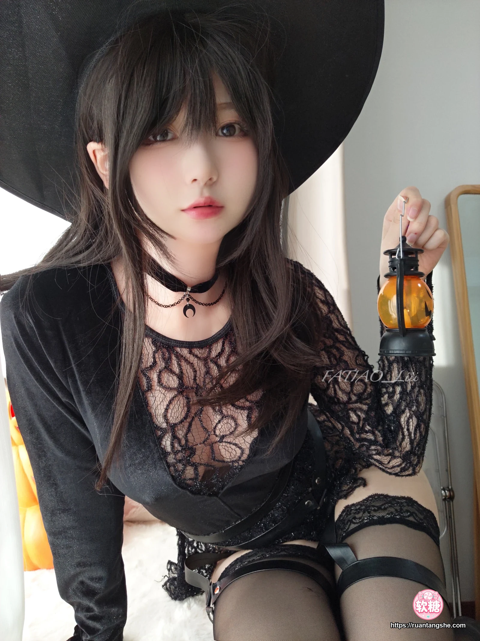 迷之呆梨 迷之呆梨 NO.040 - Fantia 2023年11月会员合集(7期)