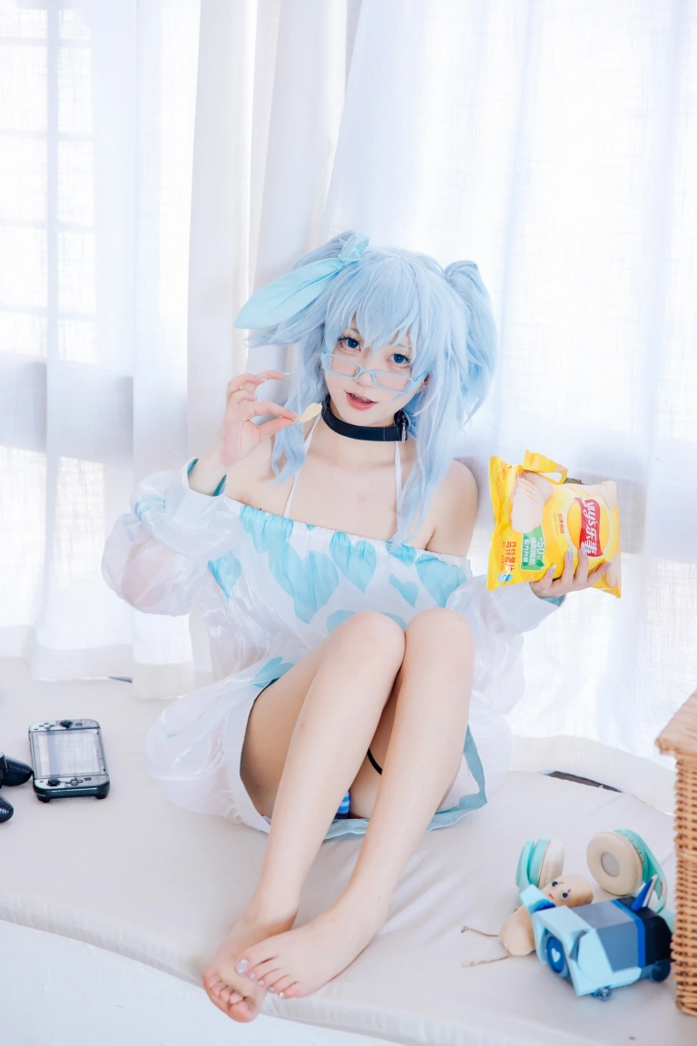 花铃《PA-15游戏时光》写真图集 14P｜在线预览与图包下载