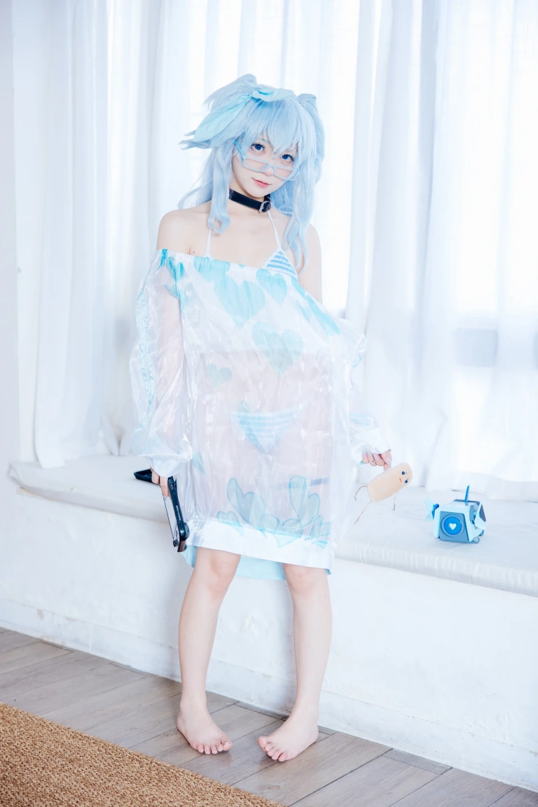 花铃《PA-15游戏时光》写真图集 14P｜在线预览与图包下载