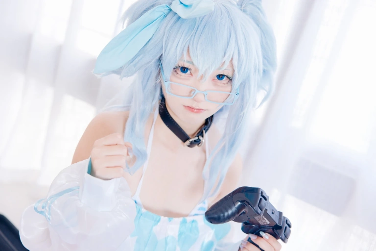花铃《PA-15游戏时光》写真图集 14P｜在线预览与图包下载