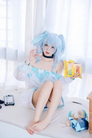 花铃《PA-15游戏时光》写真图集 14P｜在线预览与图包下载