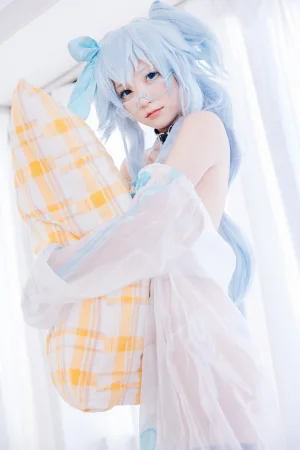 花铃《PA-15游戏时光》写真图集 14P｜在线预览与图包下载