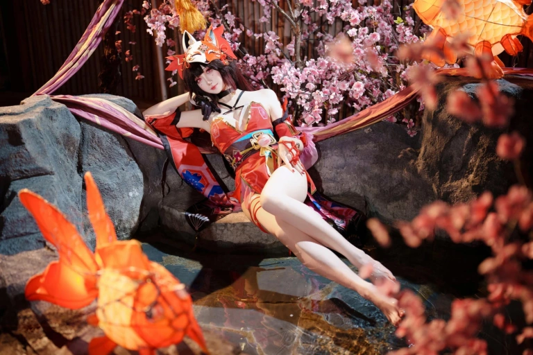 焖焖碳《崩坏·星穹铁道 花火》写真图集 27P｜在线预览与图包下载