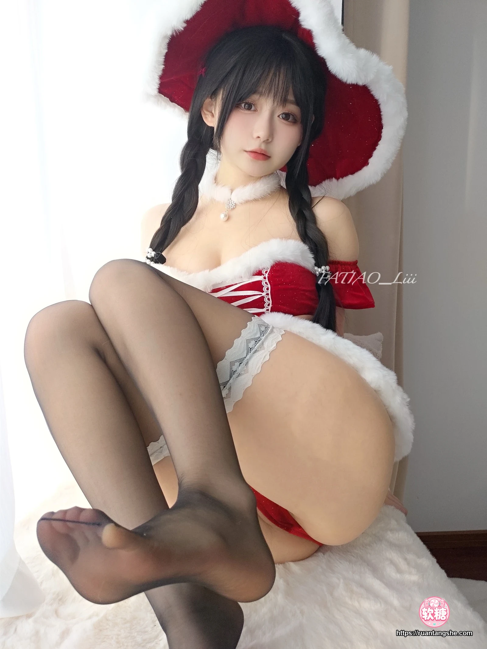 迷之呆梨 迷之呆梨 NO.041 - Fantia 2023年12月会员合集(7期)