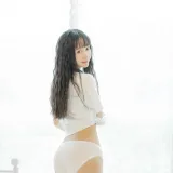 木棉棉《3套内衣电子图》写真图集 30P｜在线预览与图包下载