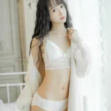 木棉棉《3套内衣电子图》写真图集 30P｜在线预览与图包下载