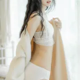 木棉棉《3套内衣电子图》写真图集 30P｜在线预览与图包下载