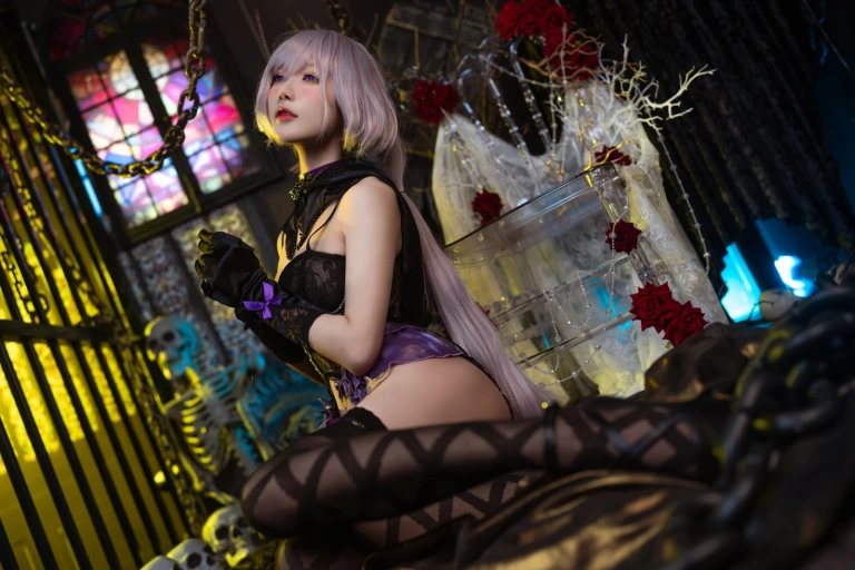 阿包也是兔娘《午夜瞌睡魔女》写真图集 40P｜在线预览与图包下载