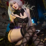 阿包也是兔娘《午夜瞌睡魔女》写真图集 40P｜在线预览与图包下载