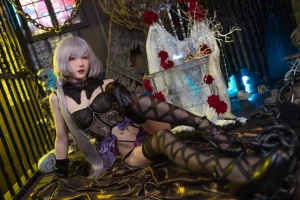 阿包也是兔娘《午夜瞌睡魔女》写真图集 40P｜在线预览与图包下载