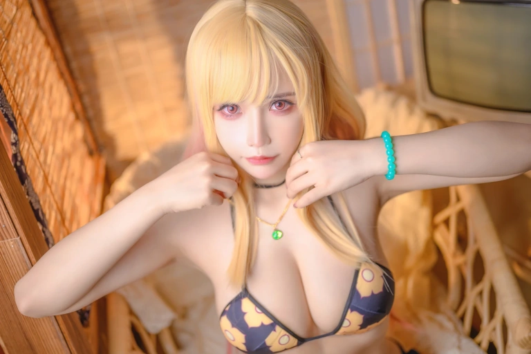 抱走莫子《喜多川泳装》写真图集 44P+8V｜在线预览与图包下载