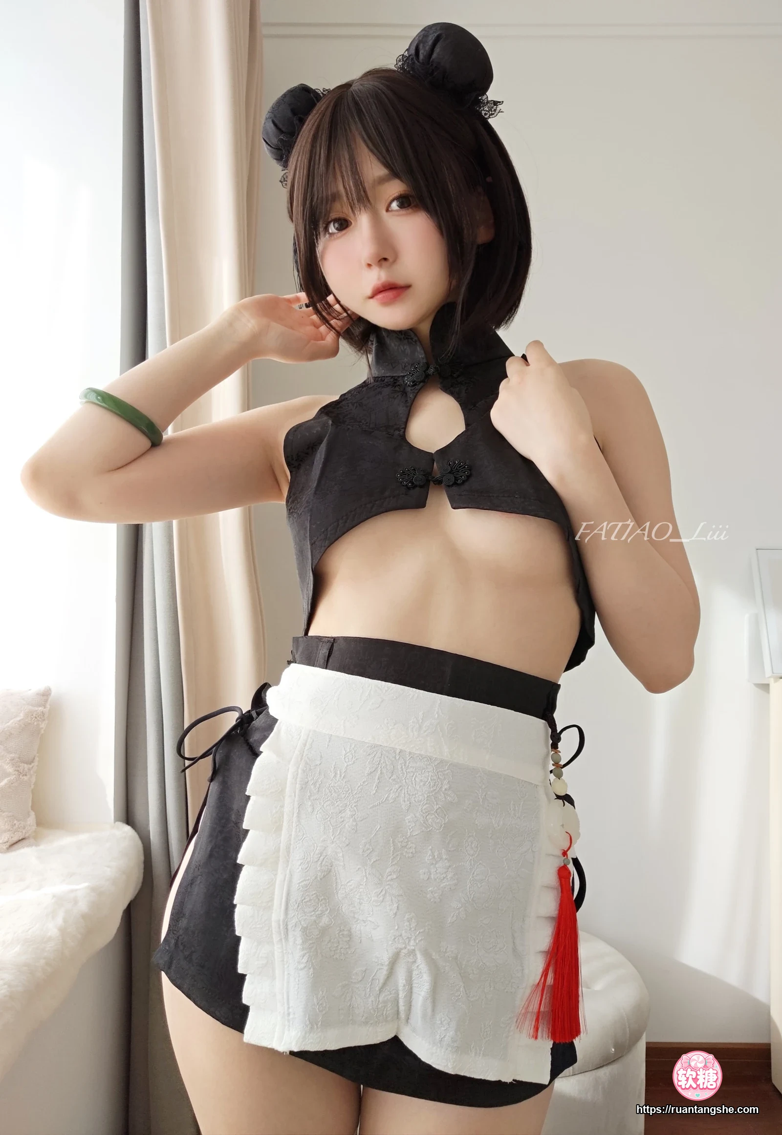 迷之呆梨 迷之呆梨 NO.042 - Fantia 2024年01月会员合集(5期)