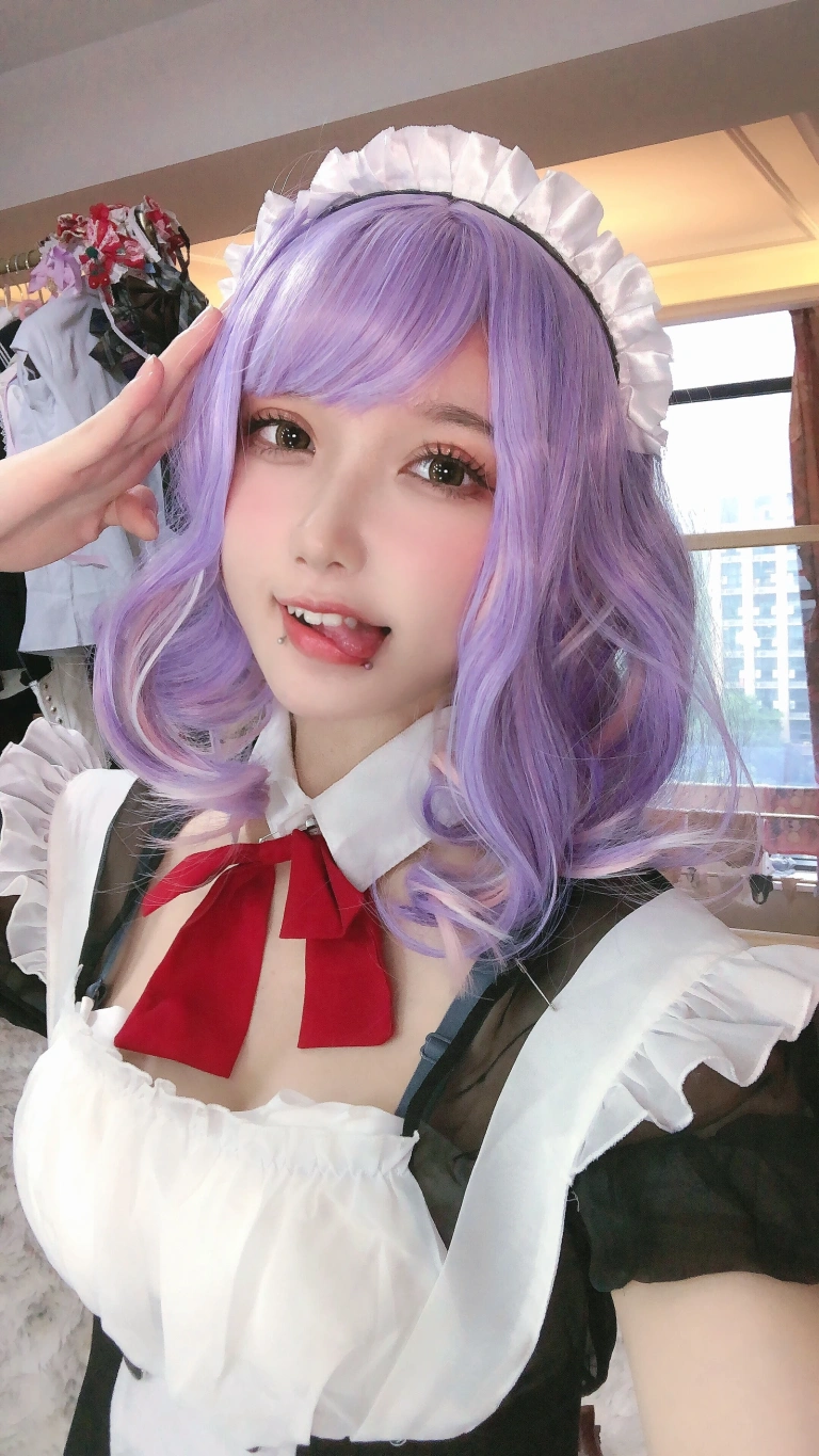 阿包也是兔娘《自拍女仆》写真图集 10P｜在线预览与图包下载