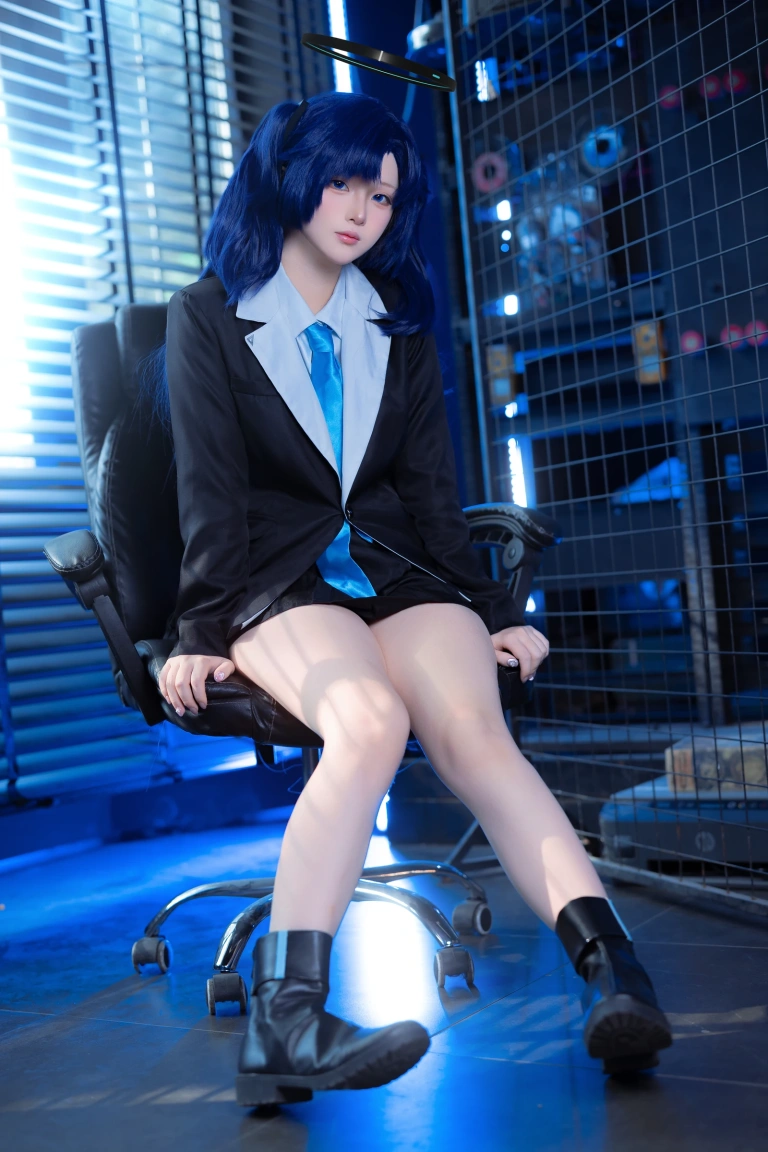 屿鱼《优香》写真图集 45P｜在线预览与图包下载