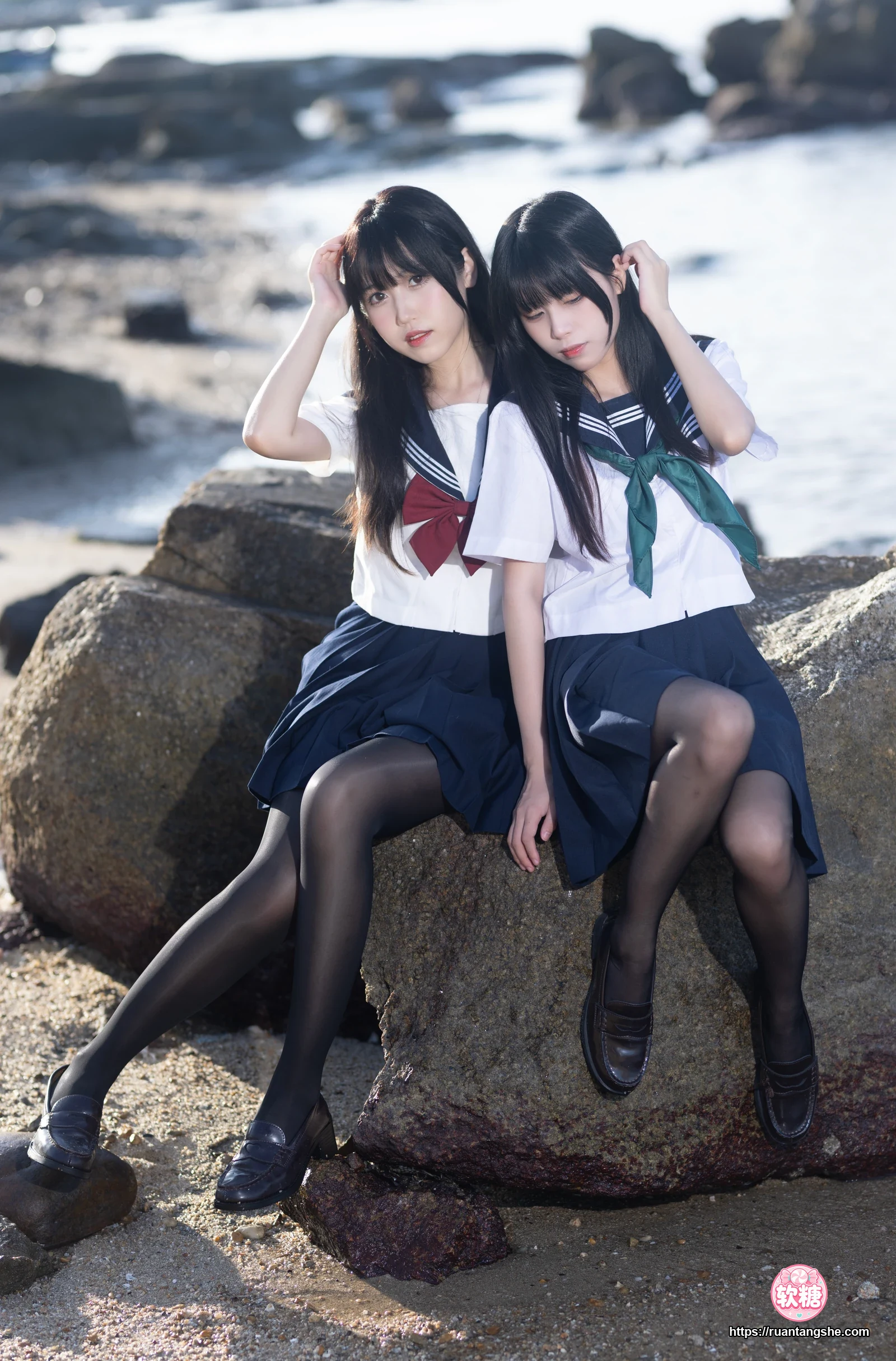 不呆猫 不呆猫 NO.043 - 水手服百合黑丝(&三無人型)