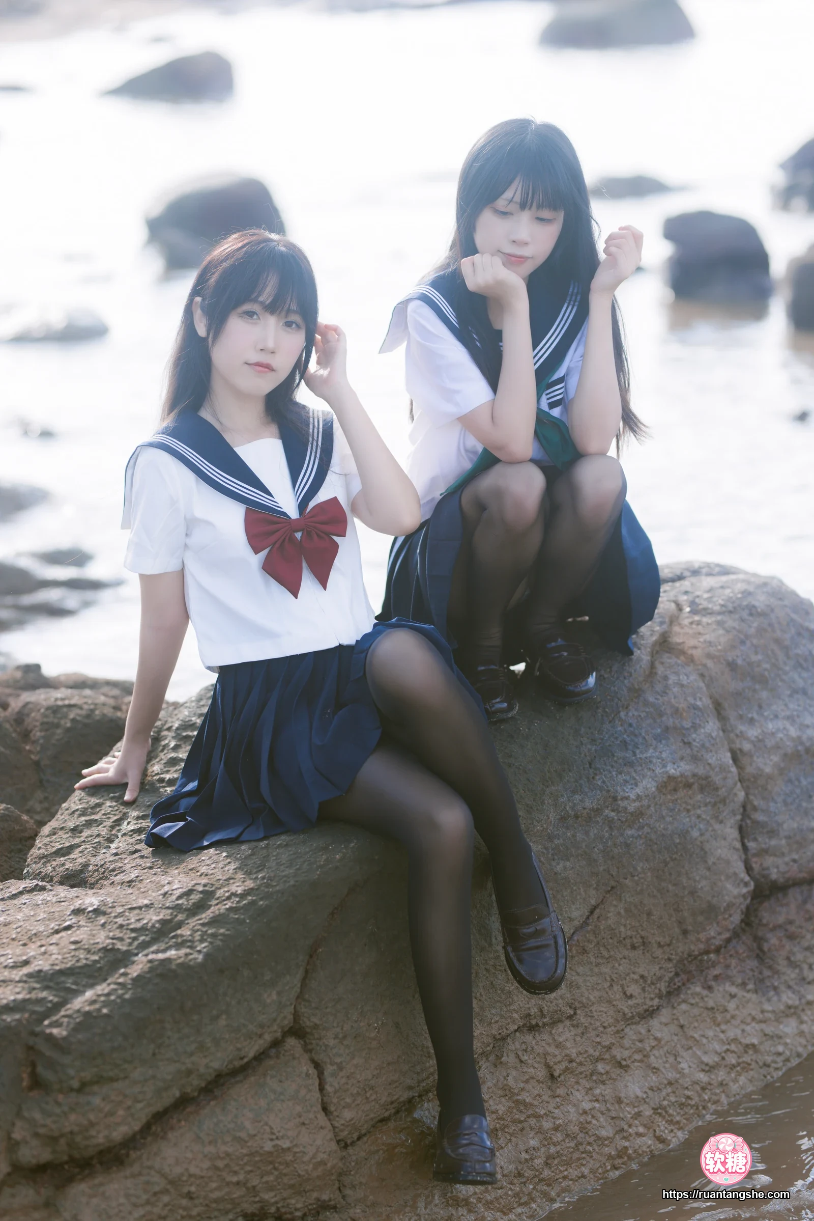 不呆猫 不呆猫 NO.043 - 水手服百合黑丝(&三無人型)