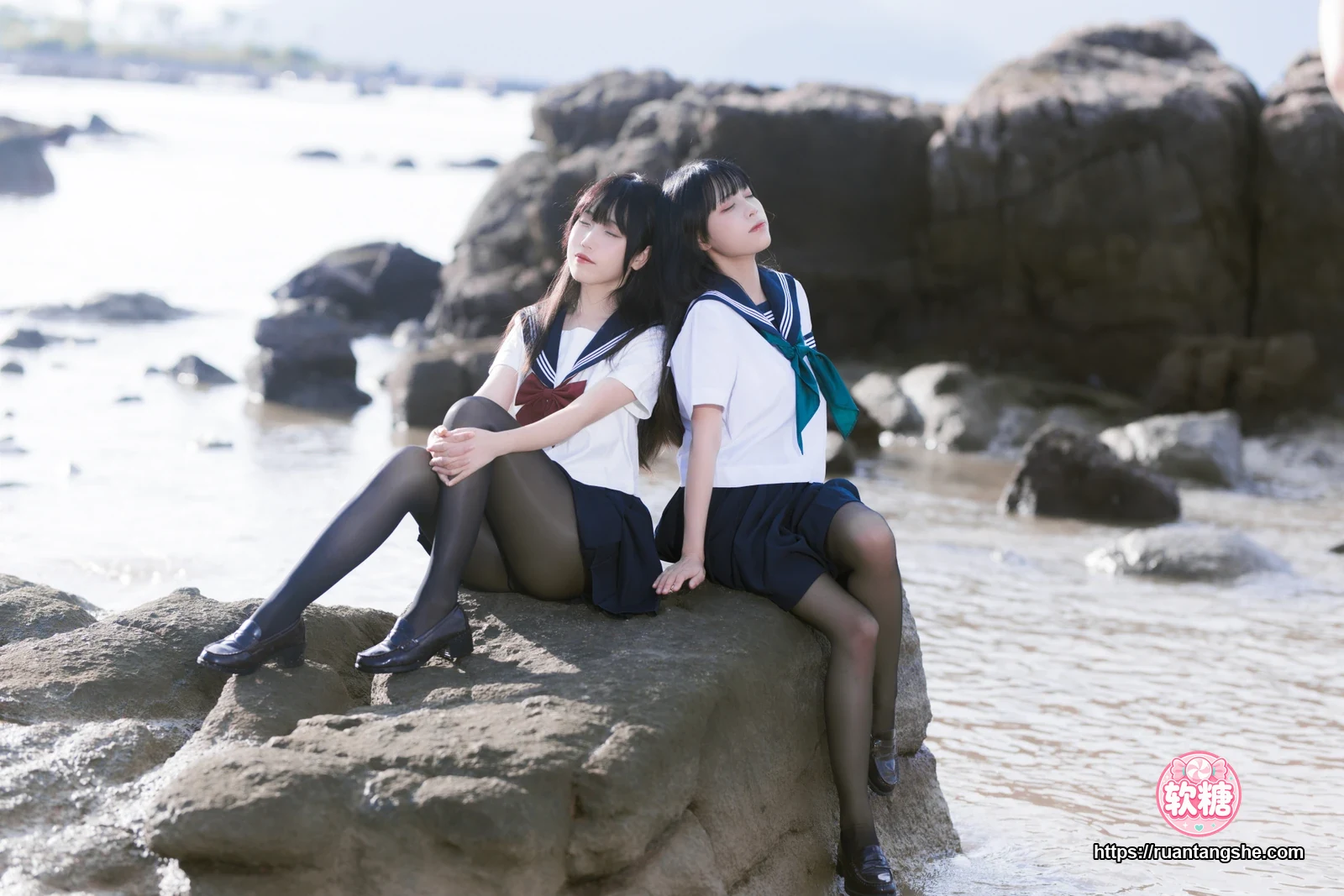 不呆猫 不呆猫 NO.043 - 水手服百合黑丝(&三無人型)