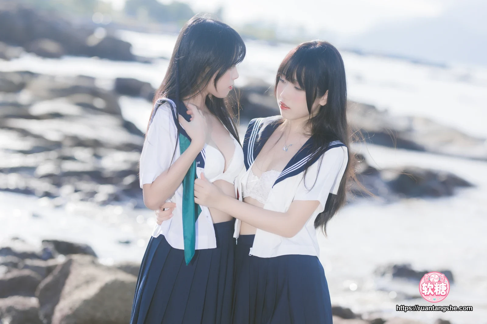 不呆猫 不呆猫 NO.043 - 水手服百合黑丝(&三無人型)