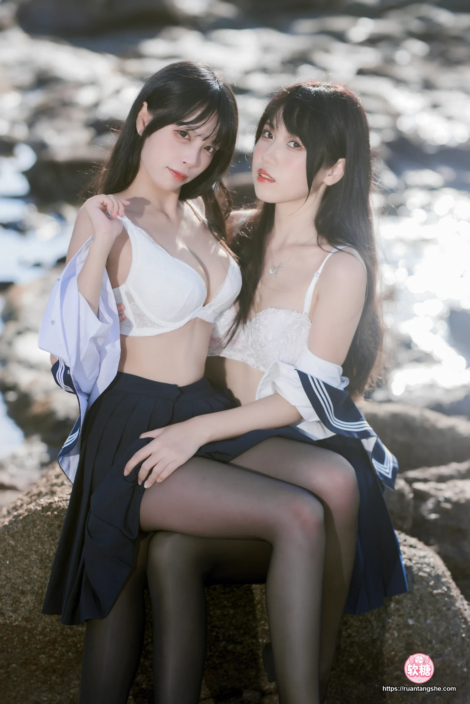 不呆猫 不呆猫 NO.043 - 水手服百合黑丝(&三無人型)