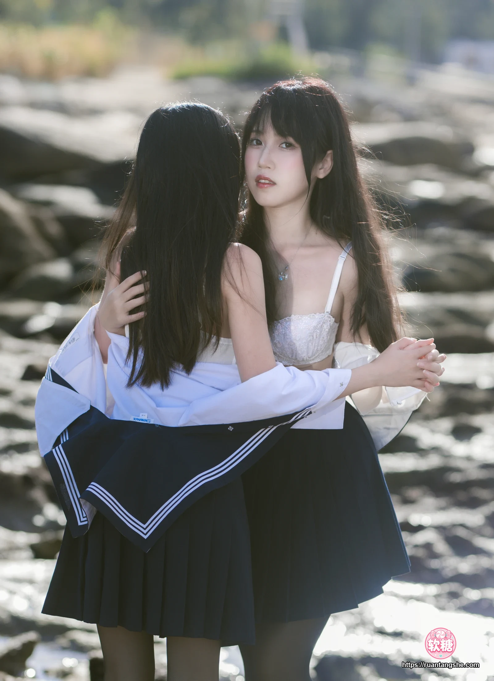 不呆猫 不呆猫 NO.043 - 水手服百合黑丝(&三無人型)
