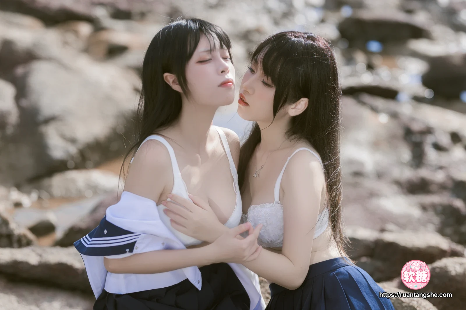 不呆猫 不呆猫 NO.043 - 水手服百合黑丝(&三無人型)