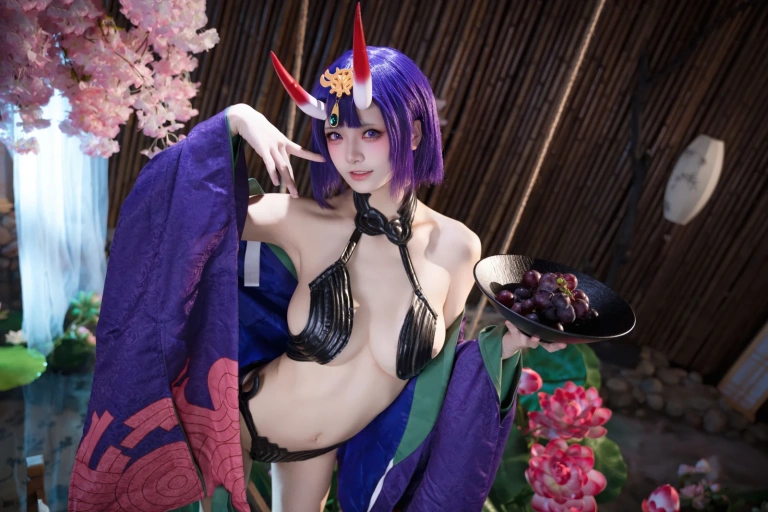 九柒喵《FGO 酒吞满破》写真图集 51P｜在线预览与图包下载