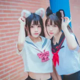 桜桃喵《JK百合2（桜桃喵&疯猫ss）》写真图集 33P｜在线预览与图包下载
