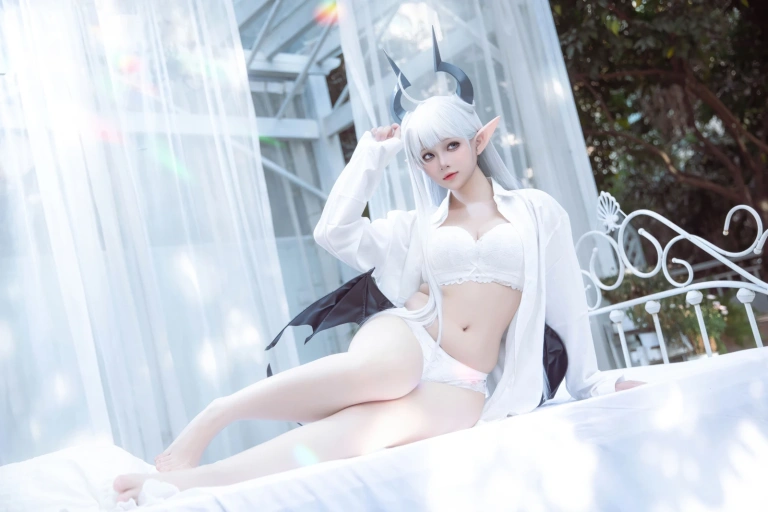 屿鱼《媞娅》写真图集 40P｜在线预览与图包下载