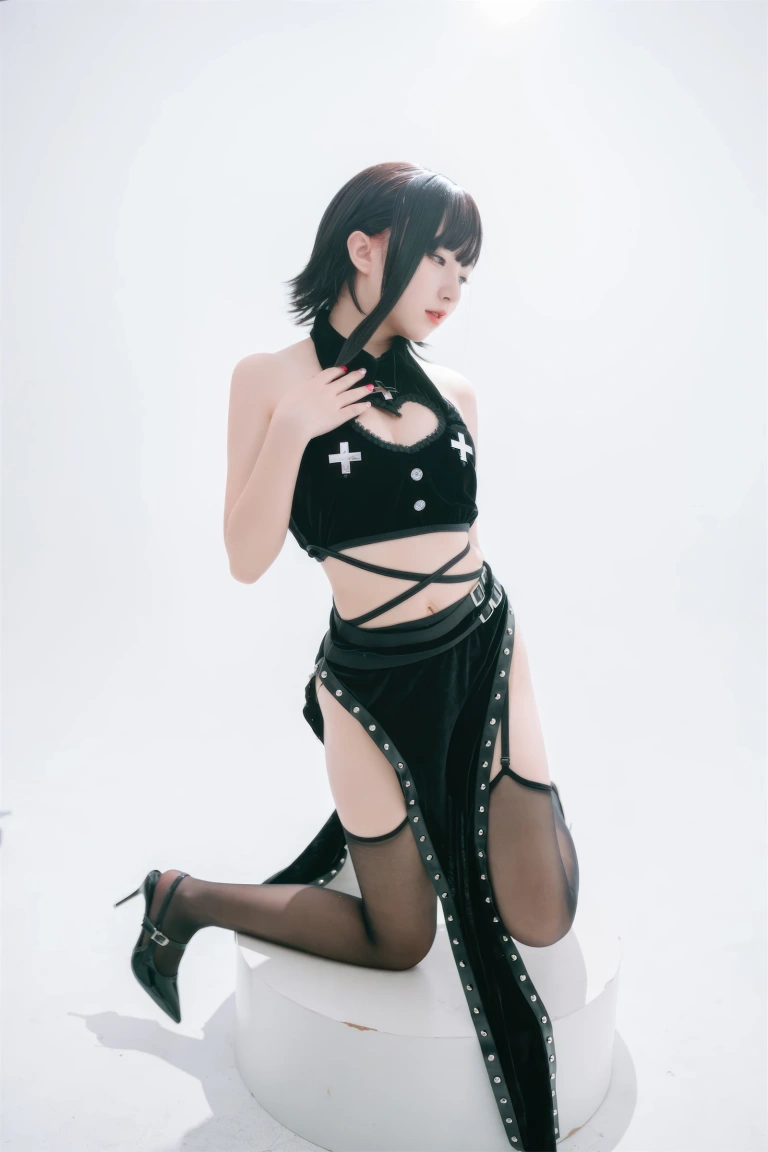 花铃《吊带袜修女》写真图集 71P｜在线预览与图包下载