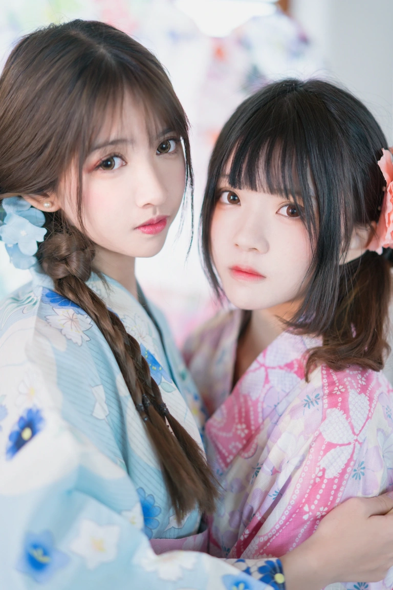 桜桃喵《JK百合3（桜桃喵&鳗鱼霏子）》写真图集 41P｜在线预览与图包下载