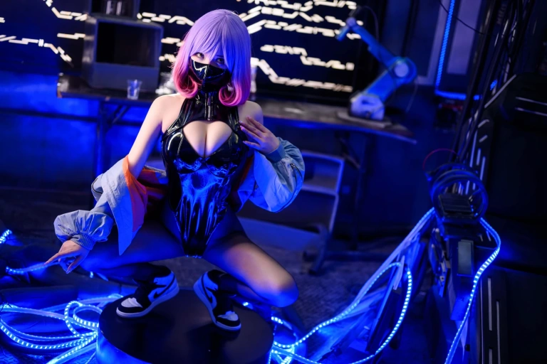 抱走莫子《LUNA》写真图集 50P+1V｜在线预览与图包下载