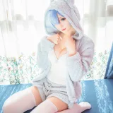 星之迟迟《蕾姆猫娘睡衣》写真图集 14P｜在线预览与图包下载