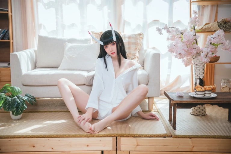 瓜希酱《能代衬衣》写真图集 23P｜在线预览与图包下载