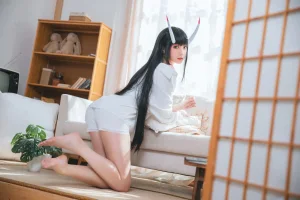 瓜希酱《能代衬衣》写真图集 23P｜在线预览与图包下载