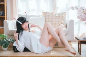 瓜希酱《能代衬衣》写真图集 23P｜在线预览与图包下载