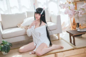 瓜希酱《能代衬衣》写真图集 23P｜在线预览与图包下载
