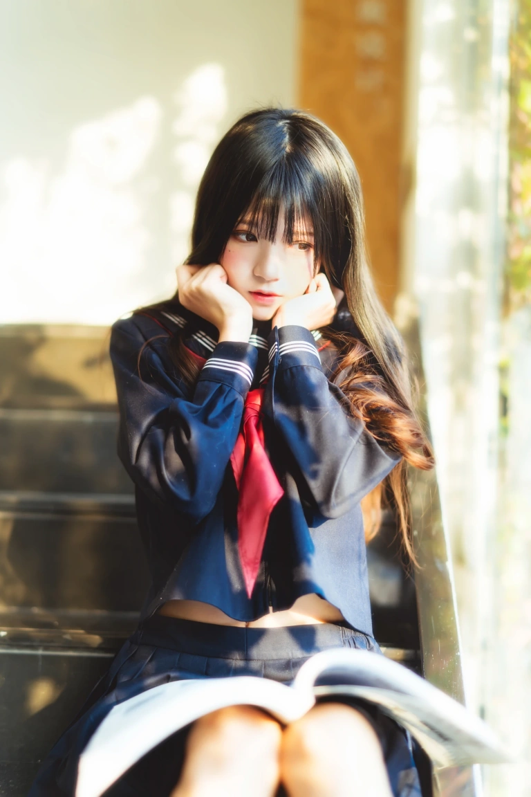 桜桃喵《小少女 黑色水手服》写真图集 50P｜在线预览与图包下载