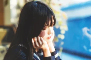 桜桃喵《小少女 黑色水手服》写真图集 50P｜在线预览与图包下载