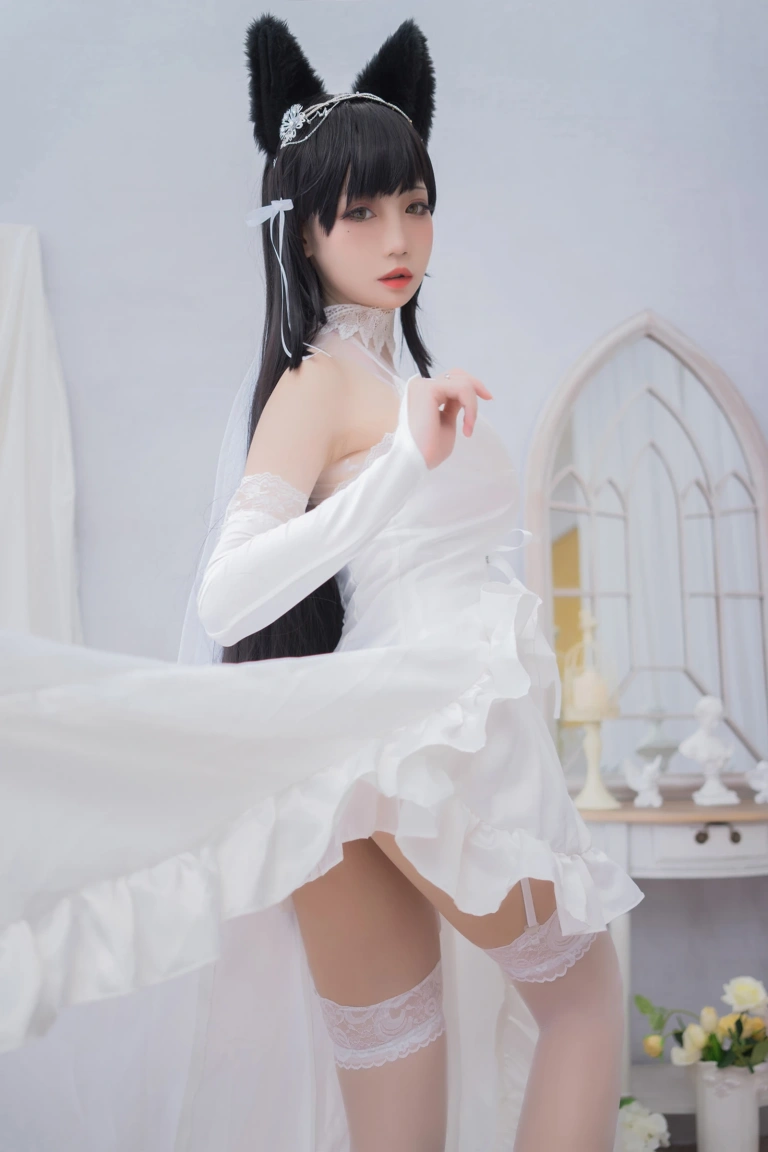 焖焖碳《碧蓝航线 爱宕花嫁》写真图集 20P｜在线预览与图包下载