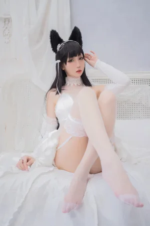 焖焖碳《碧蓝航线 爱宕花嫁》写真图集 20P｜在线预览与图包下载