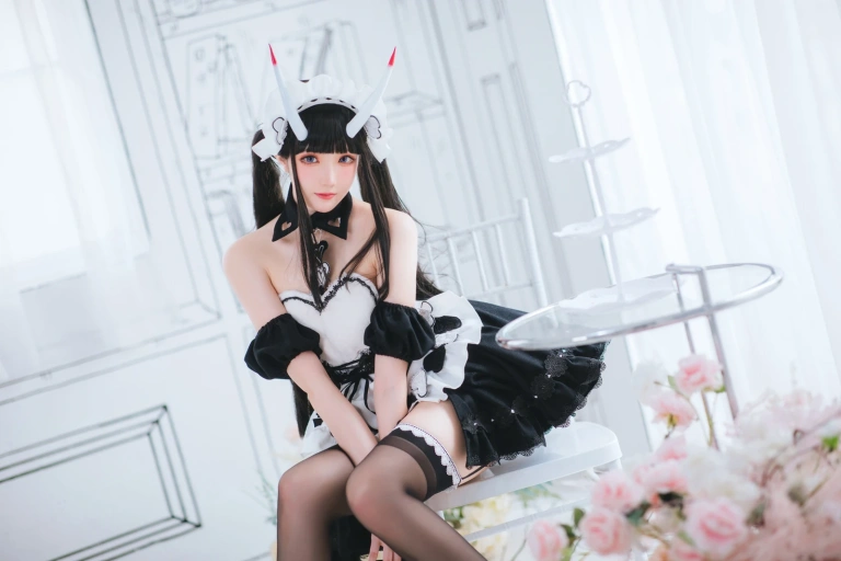 瓜希酱《能代女仆》写真图集 22P｜在线预览与图包下载