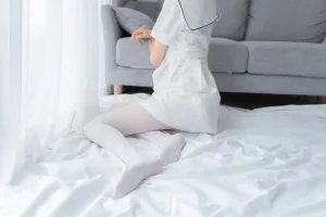 木棉棉《纯情白裙》写真图集 40P｜在线预览与图包下载