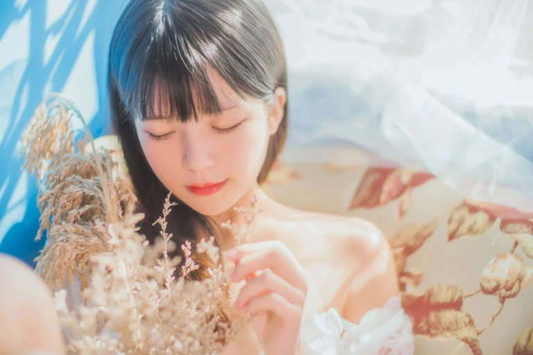 桜桃喵《小少女 少女私房》写真图集 50P｜在线预览与图包下载